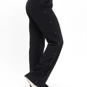 Buffbunny Black Snap Side Pants (Short)